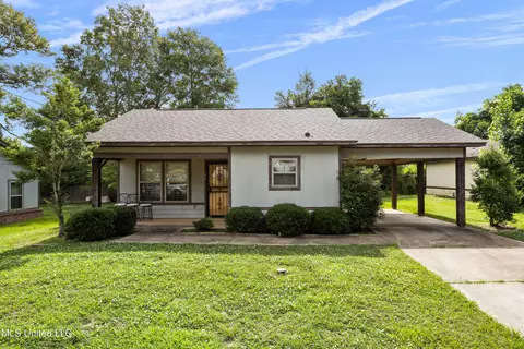 Exterior - 34 Garden Cir, Jackson, MS 39209 photo 1 of 3