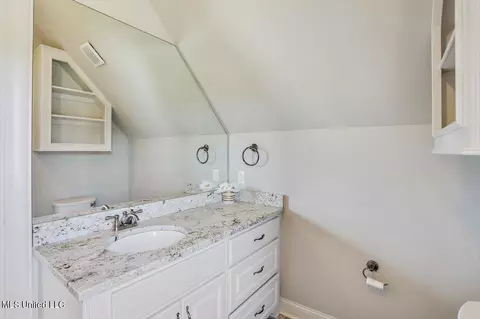 Bath - 122 Lineage Ln, Flowood, MS 39232 photo 7 of 9