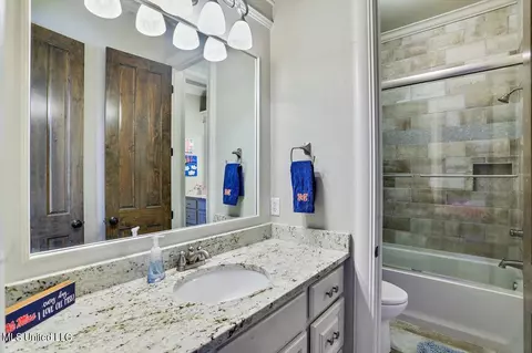 Bath - 122 Lineage Ln, Flowood, MS 39232 photo 6 of 9