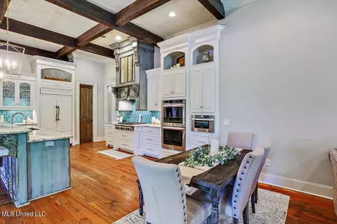 Kitchen - 122 Lineage Ln, Flowood, MS 39232 photo 6 of 6
