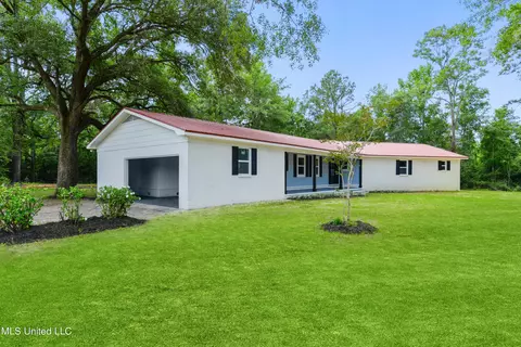 116 James Rd, Lucedale, MS 39452