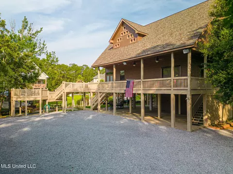 103 Ironwood Cv, Pass Christian, MS 39571