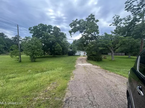 15078 Highway 15, D'iberville, MS 39540
