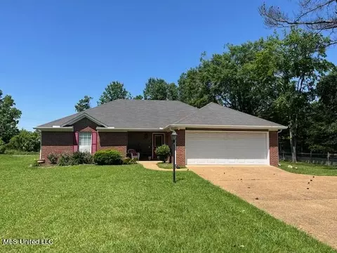 105 Linda Jo Dr, Richland, MS 39218