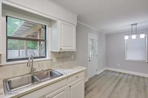344 Herrington Cv, Brandon, MS 39042 photo 12