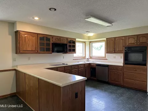 Kitchen - 6705 Craft Rd, Olive Branch, MS 38654 photo 1 of 1