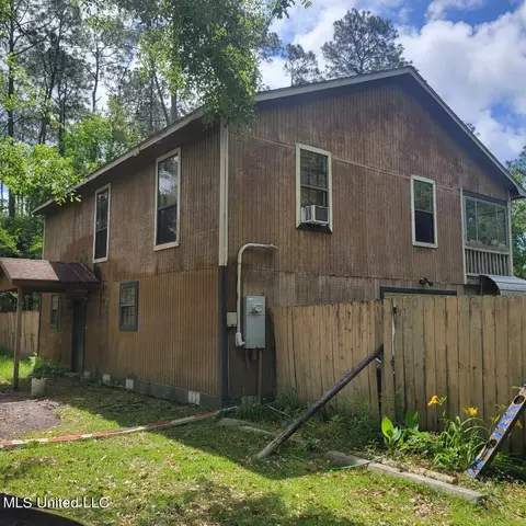 4141 5th St, Bay Saint Louis, MS 39520