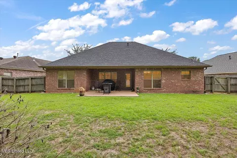 Exterior - 126 W Pinebrook Dr, Brandon, MS 39047 photo 5 of 5