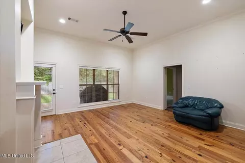 Living - 126 W Pinebrook Dr, Brandon, MS 39047 photo 1 of 3