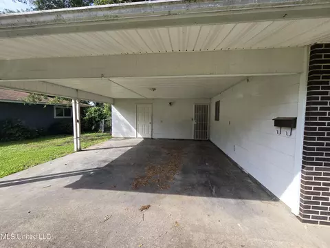 315 Sun Dr, Jackson, MS 39211 photo 2