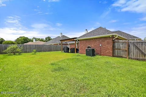 Exterior - 260 August Dr, Brandon, MS 39042 photo 4 of 4