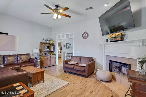 Living - 260 August Dr, Brandon, MS 39042 photo 1 of 2