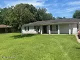 9808 Oakcliff Dr, Moss Point, MS 39562