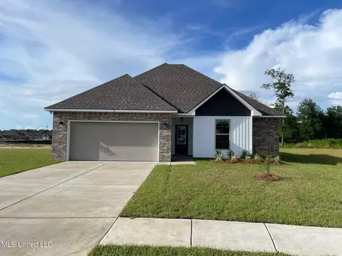 3 Eliza Ln, Long Beach, MS 39560