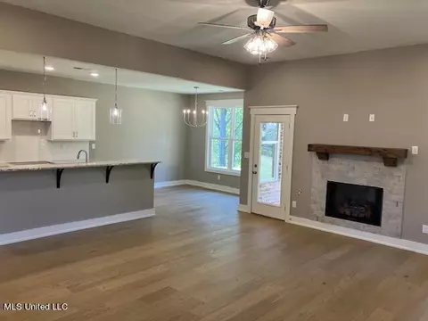 1767 Baisley Dr, Nesbit, MS 38651 photo 5