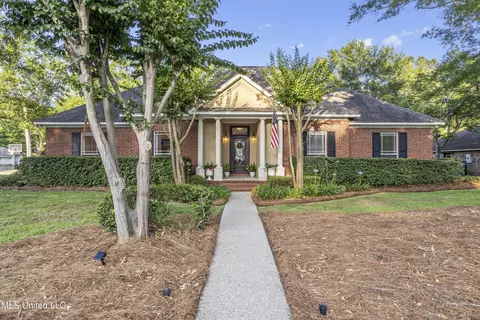 1007 Magnolia Bayou Blvd, Ocean Springs, MS 39564
