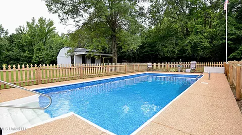 Exterior - 343 Dixie Hill Rd, Hernando, MS 38632 photo 7 of 15