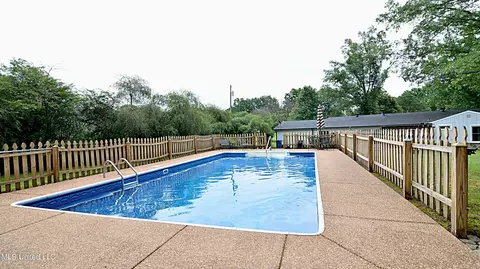 Exterior - 343 Dixie Hill Rd, Hernando, MS 38632 photo 8 of 15