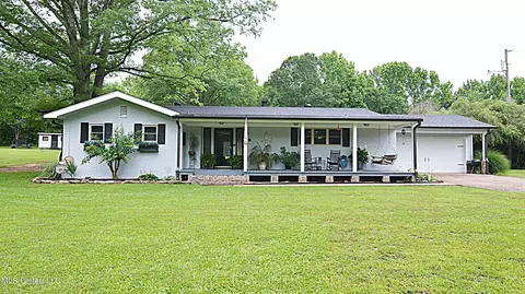 Exterior - 343 Dixie Hill Rd, Hernando, MS 38632 photo 2 of 15