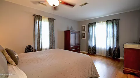 Bedroom - 343 Dixie Hill Rd, Hernando, MS 38632 photo 3 of 4