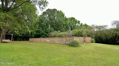 Exterior - 343 Dixie Hill Rd, Hernando, MS 38632 photo 9 of 15
