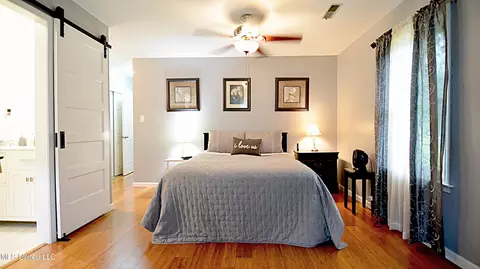 Bedroom - 343 Dixie Hill Rd, Hernando, MS 38632 photo 1 of 4
