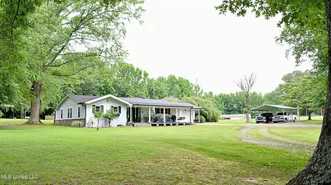 343 Dixie Hill Rd, Hernando, MS 38632