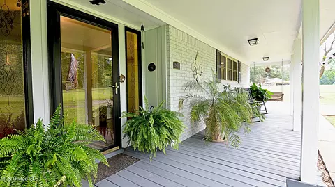 Exterior - 343 Dixie Hill Rd, Hernando, MS 38632 photo 4 of 15