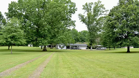 Exterior - 343 Dixie Hill Rd, Hernando, MS 38632 photo 3 of 15