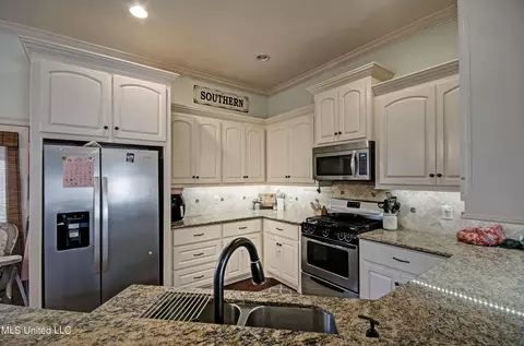 241 Stonebridge Blvd, Brandon, MS 39042 photo 13