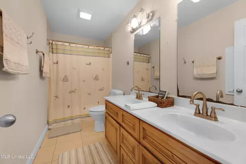 Bath - 800 W Beach Blvd, Long Beach, MS 39560 photo 2 of 3