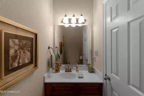 Bath - 800 W Beach Blvd, Long Beach, MS 39560 photo 3 of 3