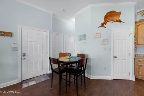 Dining - 800 W Beach Blvd, Long Beach, MS 39560 photo 1 of 1