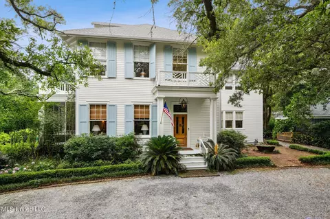 7 Japonica Dr, Pass Christian, MS 39571