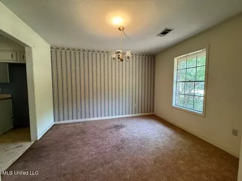 909 Gore Rd, Jackson, MS 39212 photo 9