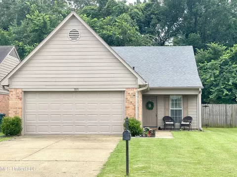 785 Burton Ln, Southaven, MS 38671