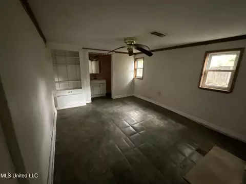 Bedroom - 239 Burnham Rd, Brandon, MS 39042 photo 1 of 4