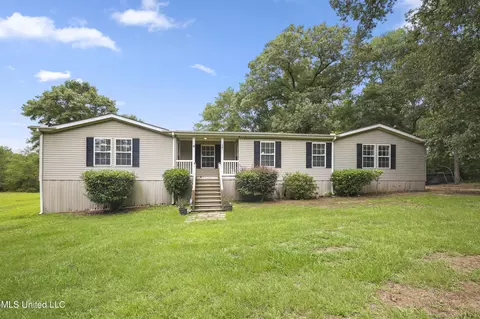 9193 Magnolia Holmesville Rd, Mccomb, MS 39648