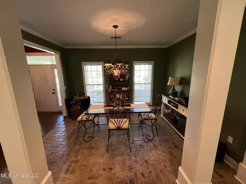 1242 Tara Ln, Terry, MS 39170 photo 9