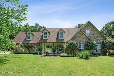 349 Woodview Rd, Byhalia, MS 38611