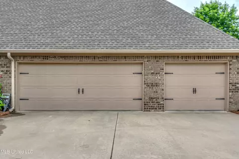 Exterior - 110 Grayhawk Dr, Madison, MS 39110 photo 14 of 16