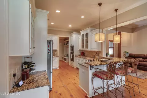Kitchen - 110 Grayhawk Dr, Madison, MS 39110 photo 1 of 8