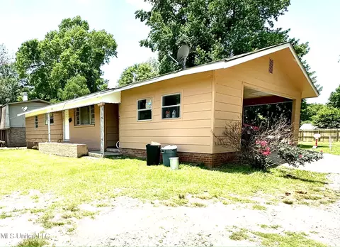 5821 Old Canton Rd, Jackson, MS 39211