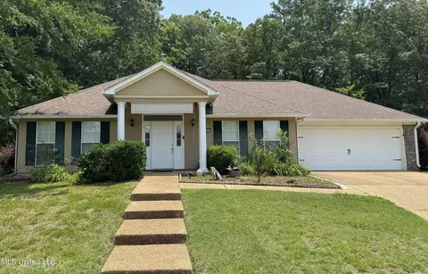 310 Afton Dr, Brandon, MS 39042