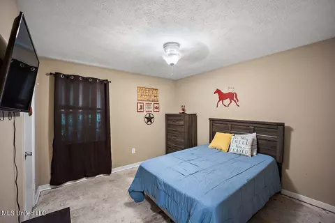 Bedroom - 20 Crosswoods, Brandon, MS 39042 photo 2 of 2