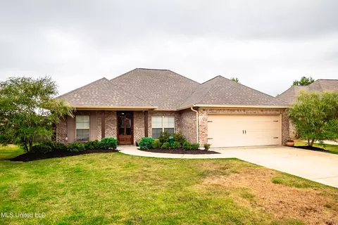 110 Woodscape Dr, Canton, MS 39046