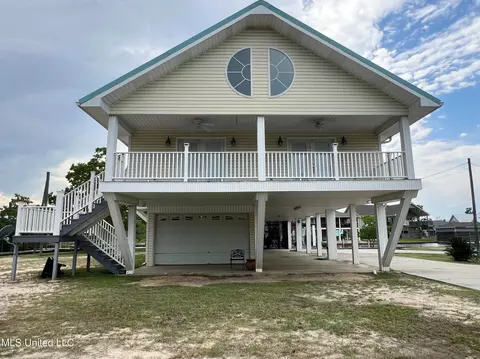 4149 11th Ave, Bay Saint Louis, MS 39520