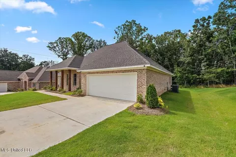 Exterior - 228 Crestwood Pl, Madison, MS 39110 photo 2 of 8