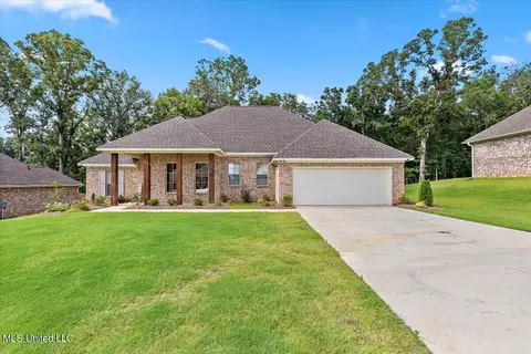 228 Crestwood Pl, Madison, MS 39110