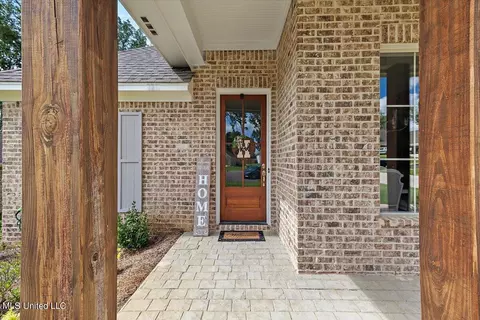Exterior - 228 Crestwood Pl, Madison, MS 39110 photo 4 of 8